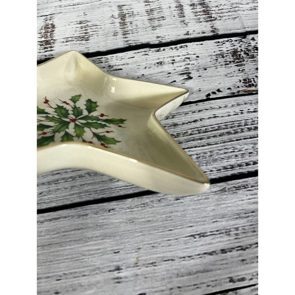 Lenox Holiday Dimension Collection Star Candy Dish Christmas Holly Berries - Picture 8 of 12